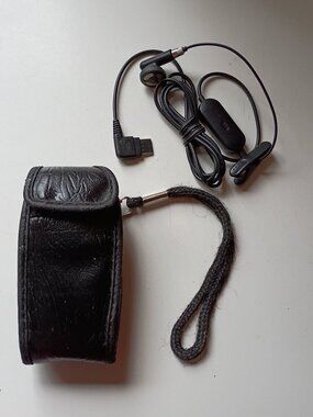 Phone Holder and Earphones For 2007 Samsung Flip Phone